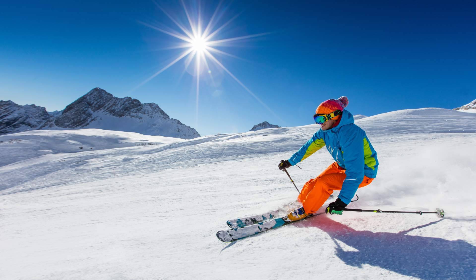 Las familias pueden disfrutar de una viaje de esquí con Ski Club Noroeste