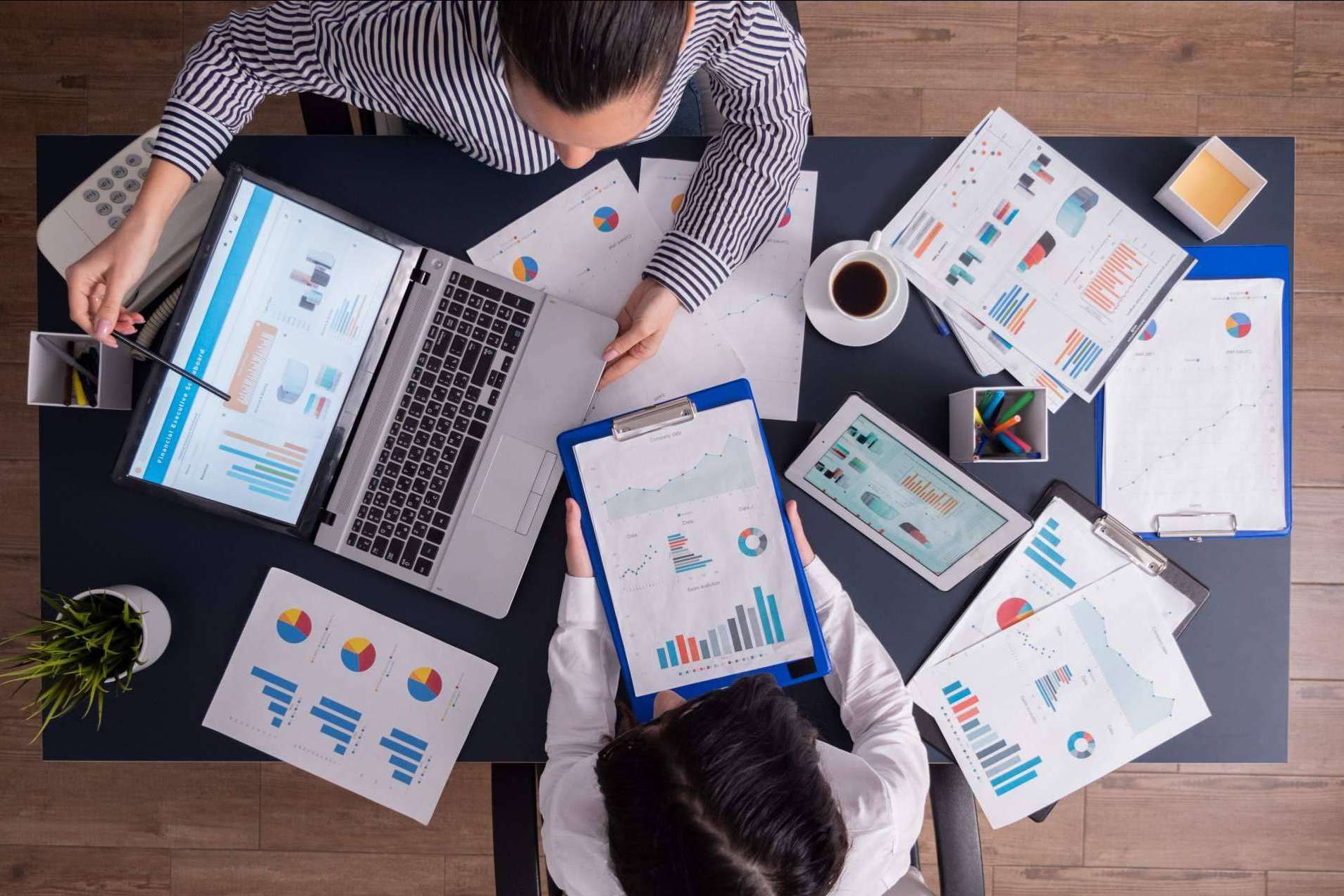 ¿Cuáles son las ventajas de contratar una agencia especializada en gestión de marcas?