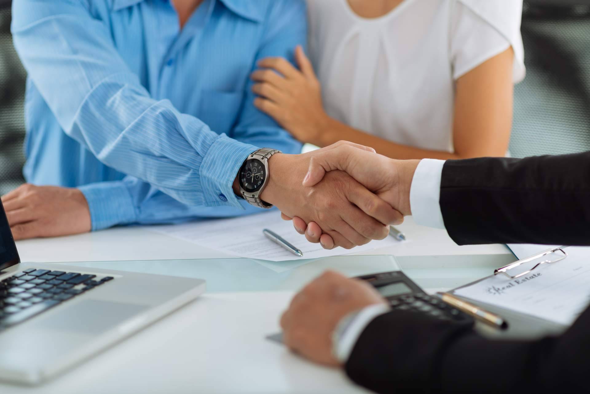 Cancelar una deuda de empresa con la ayuda de Compro tu Empresa