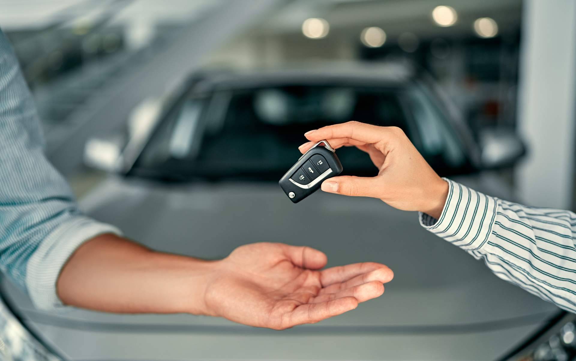 EGINER ofrece servicios de duplicados urgentes de llaves de coche y moto