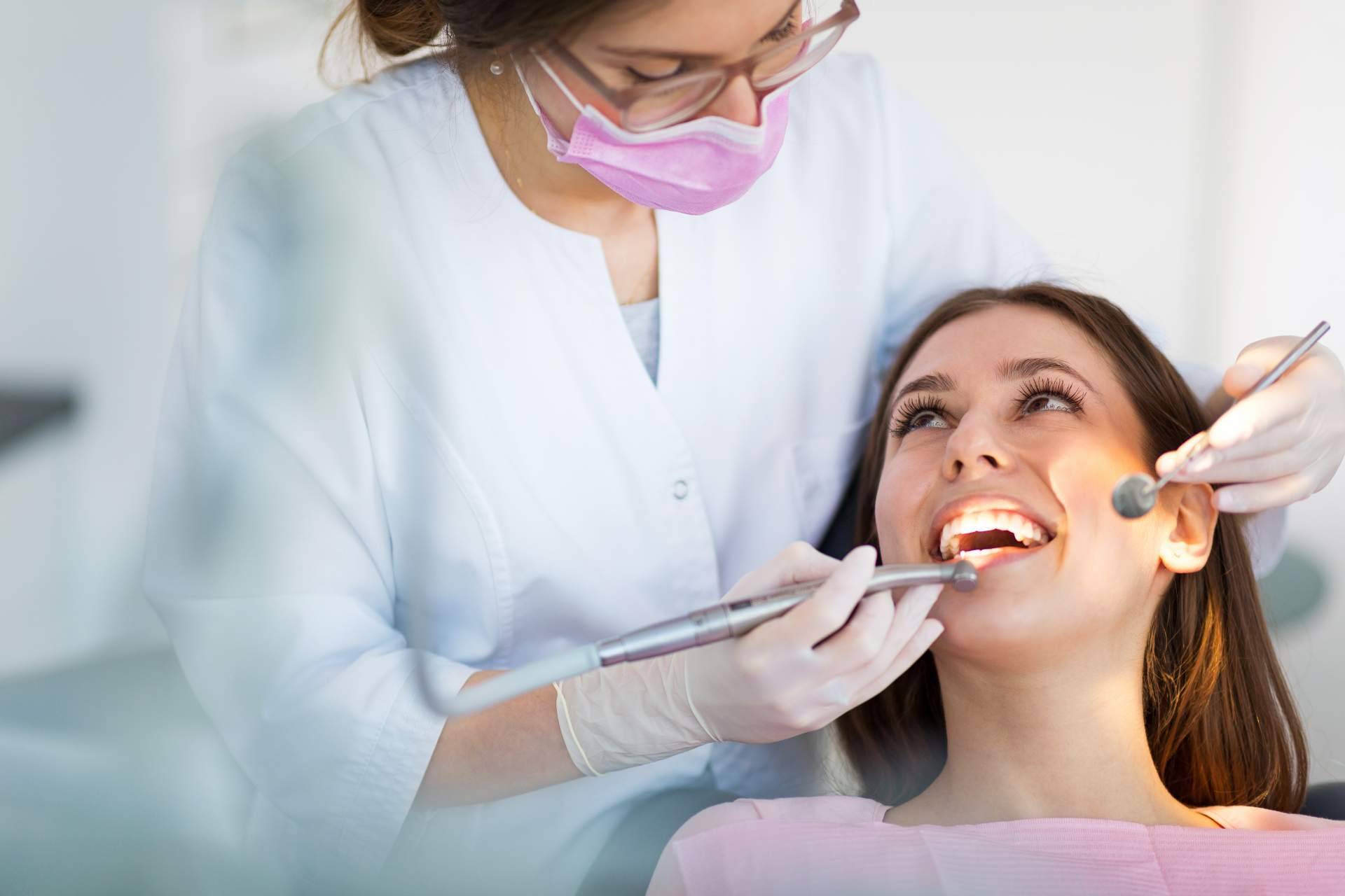 Deltadent diseña sonrisas con procedimientos indoloros, rápidos y efectivos