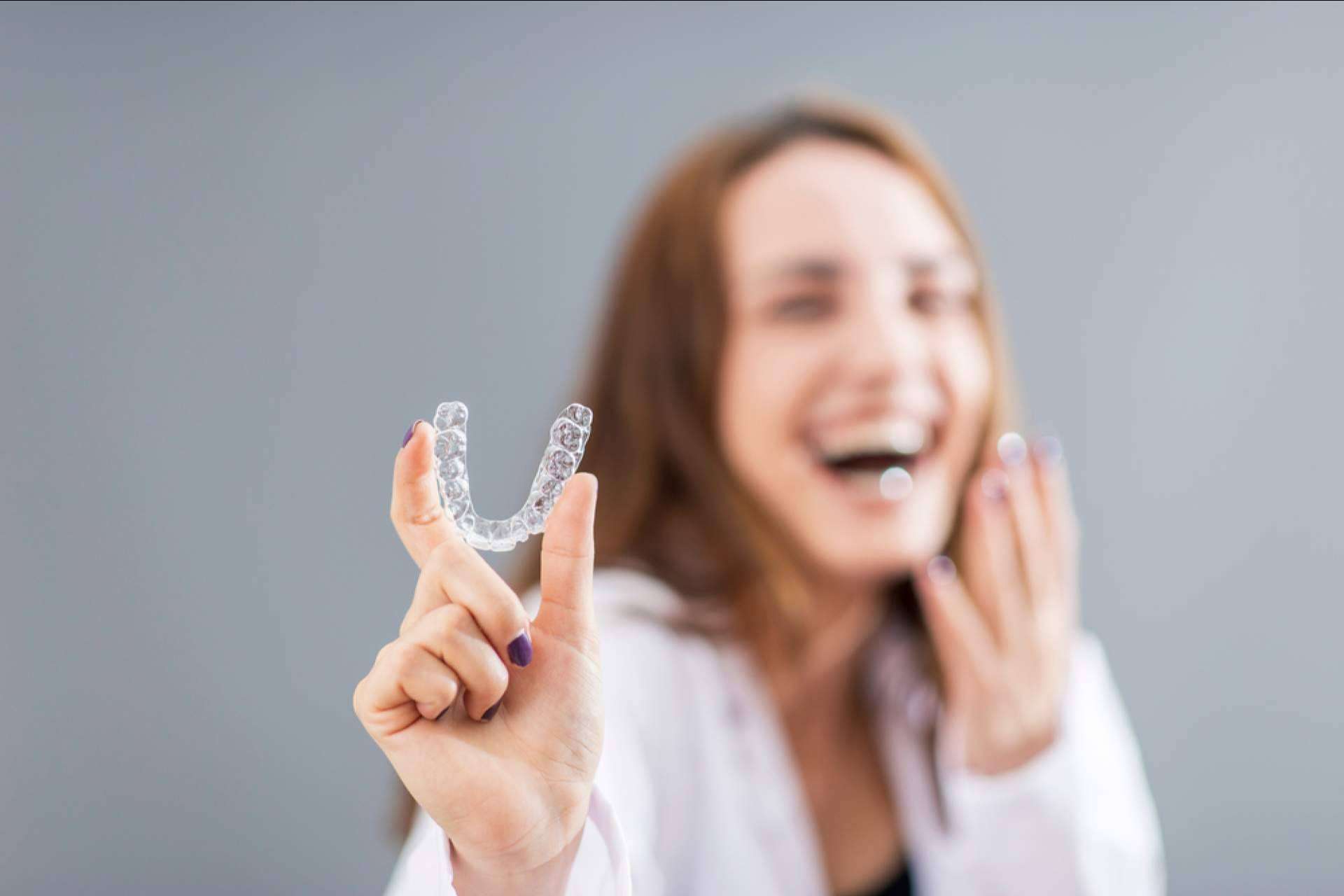 Conseguir una sonrisa alineada y estética en esta reconocida clínica dental de Madrid, DeltaDent