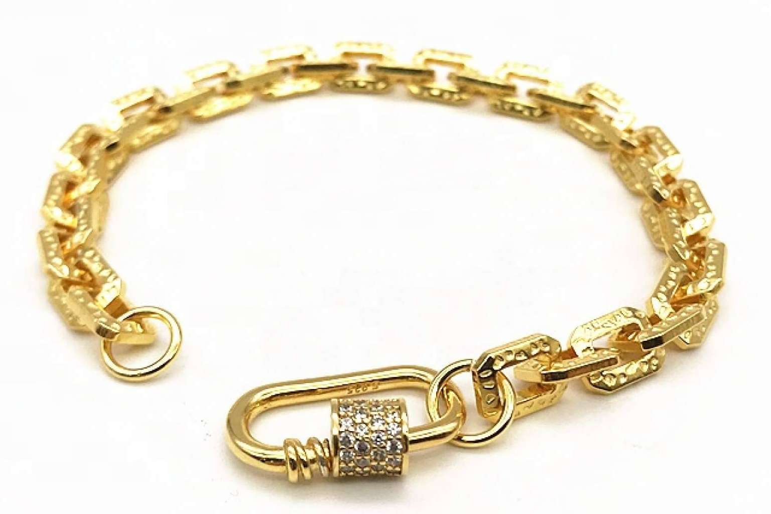 Tulipan Jewelry se especializa en la creación de joyas de plata