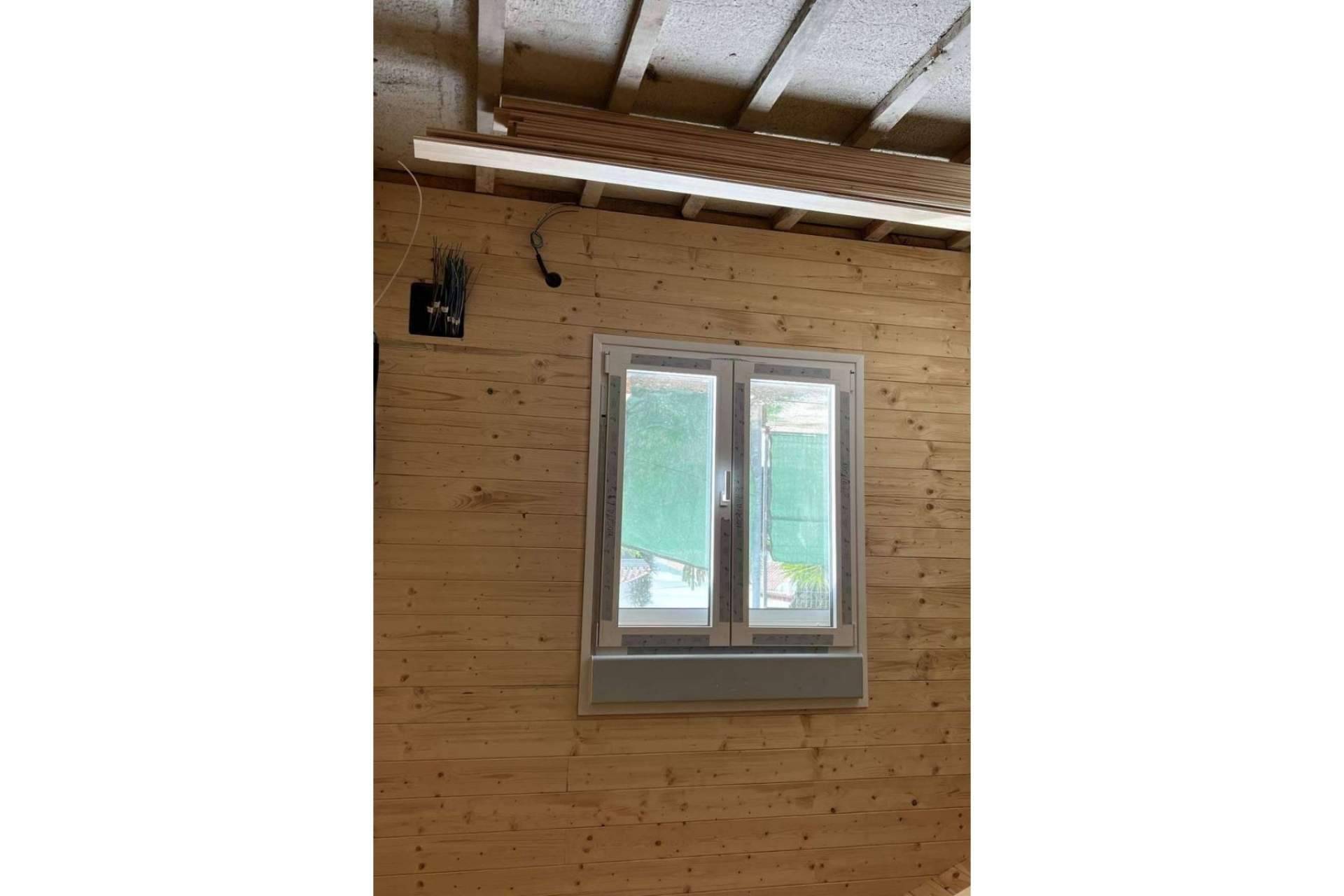 Grupo Del Mader dispone de ventanas y balconeras