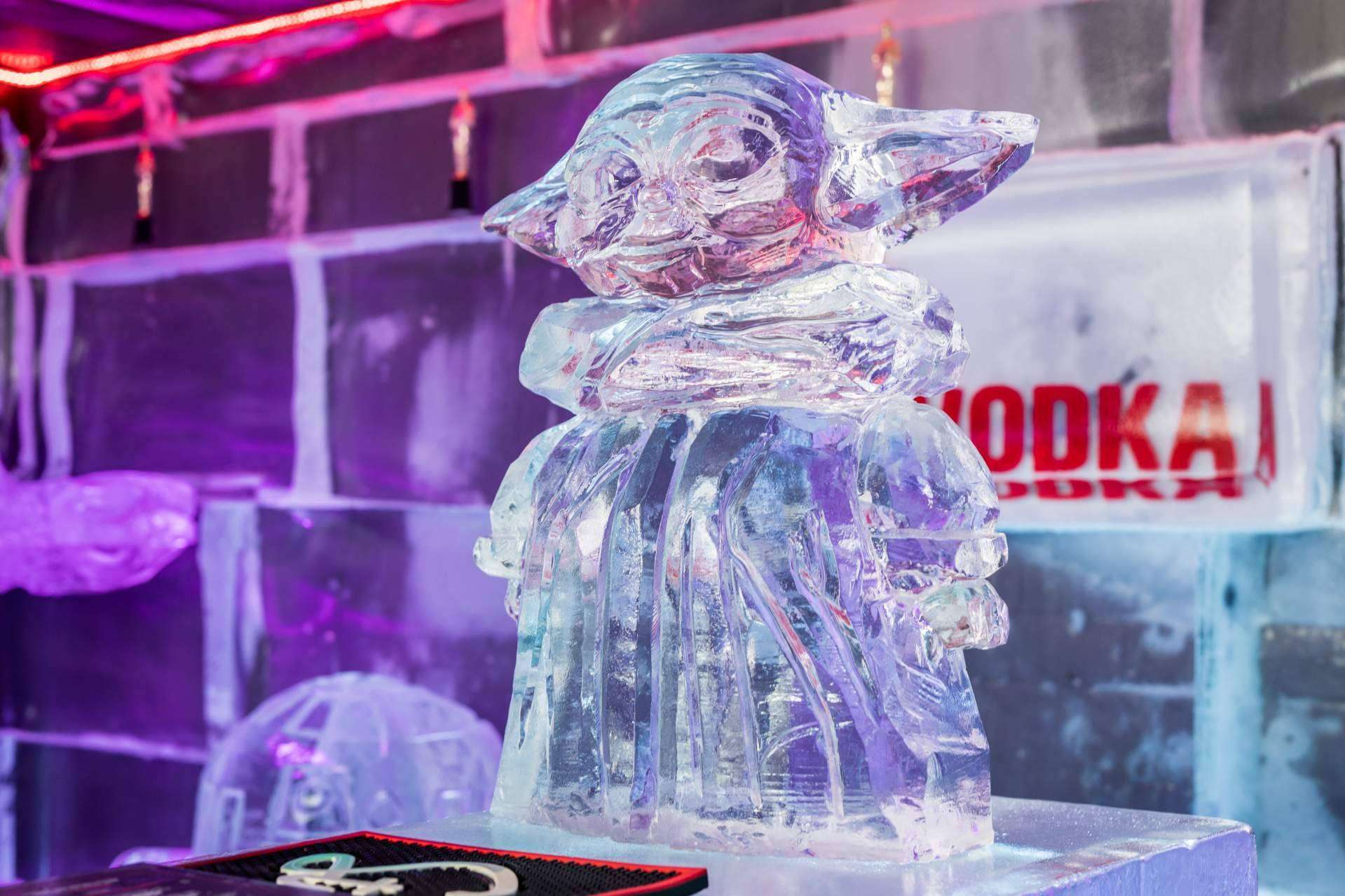 Las esculturas de hielo de Ice Barcelona que rinden homenaje al mundo del cine