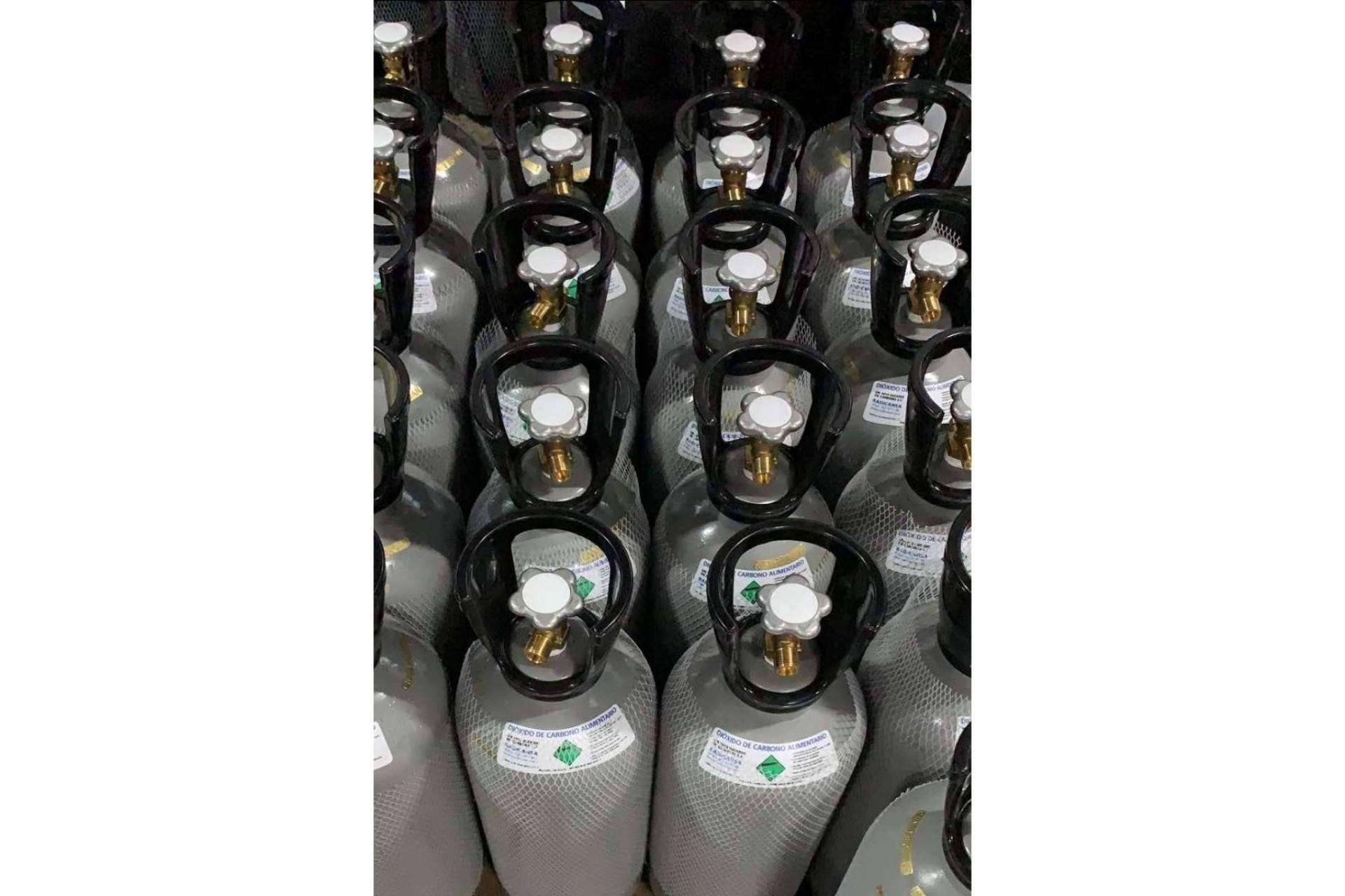 ¿Dónde encontrar botellas de dióxido de carbono alimentario para preservar refrescos y cervezas? RADICANSA