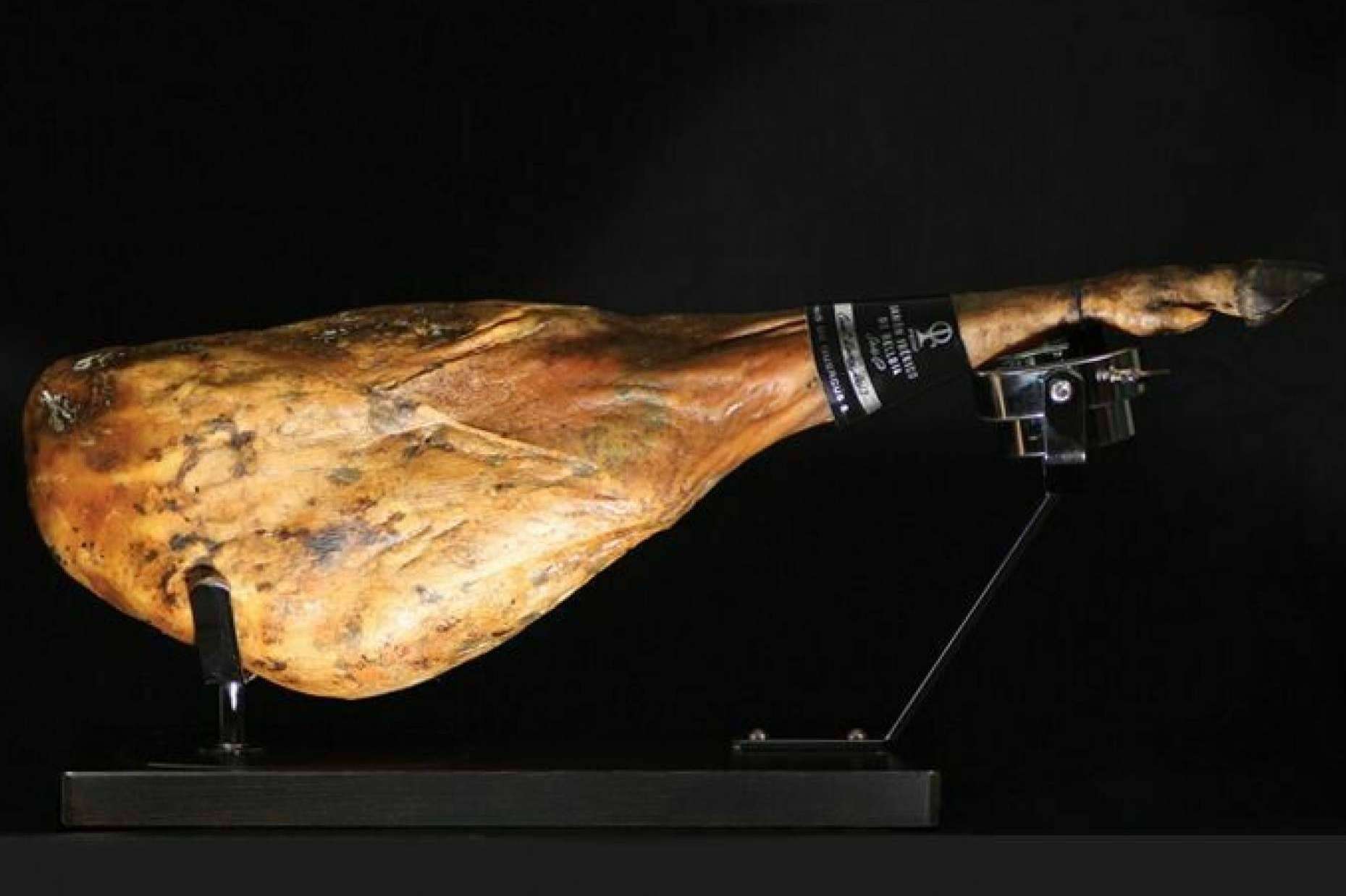 Disfrutar de un jamón de bellota de calidad, gracias a País de Quercus