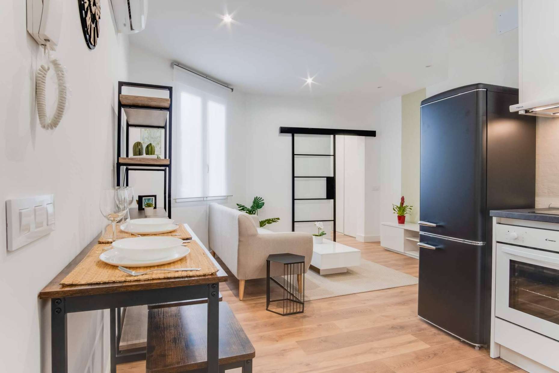 ¿Qué beneficios tienen los propietarios al contratar una agencia de gestión inmobiliaria?, por Homes2Rent