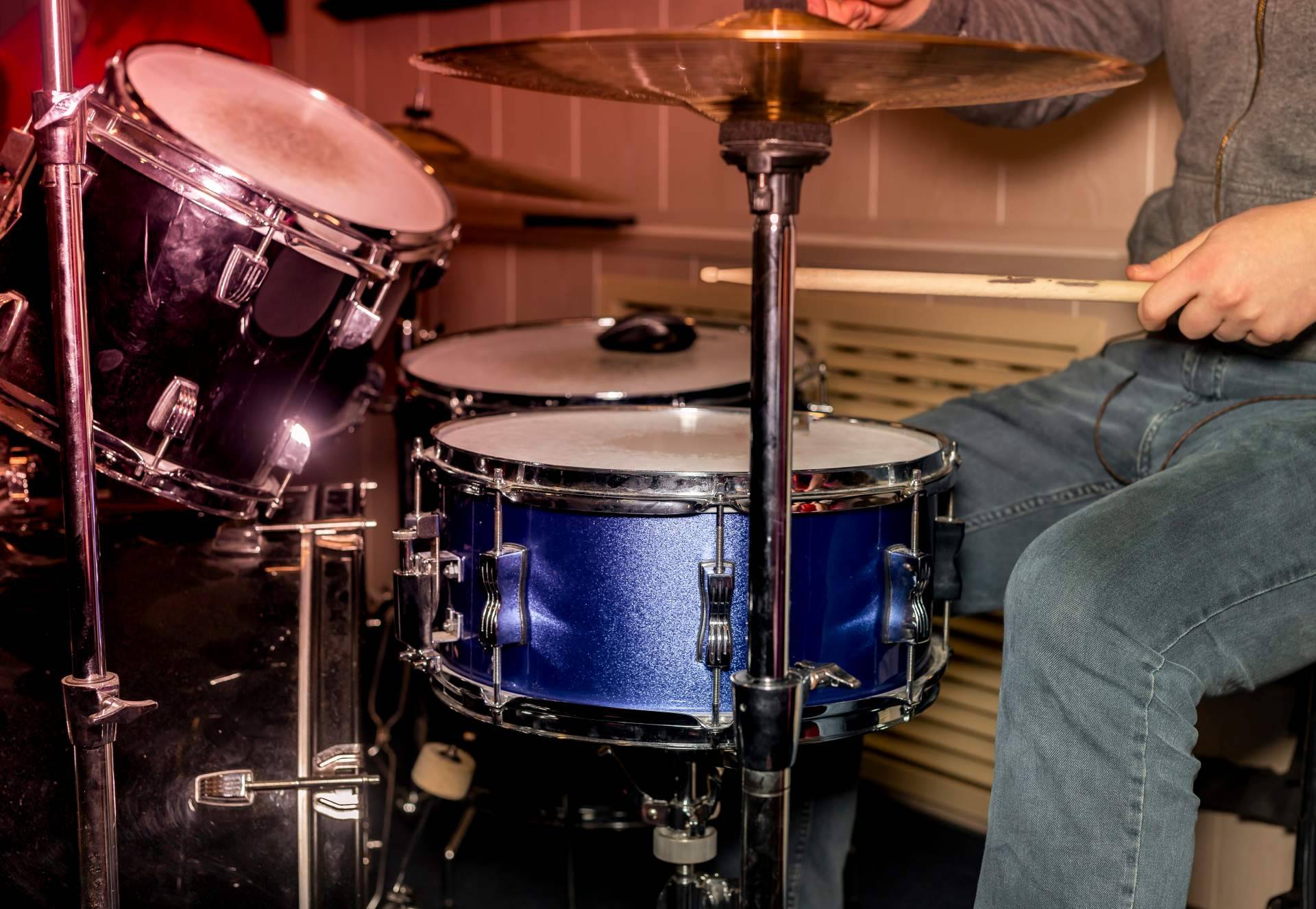Los sets y accesorios para batería y otros instrumentos de percusión que se pueden encontrar en Percuforum