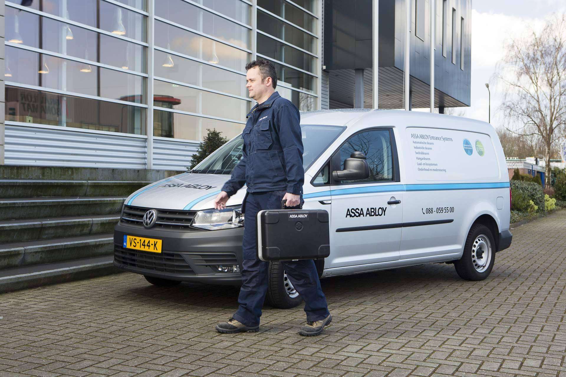 ASSA ABLOY Entrance Systems recalca la importancia del mantenimiento preventivo de entradas automatizadas