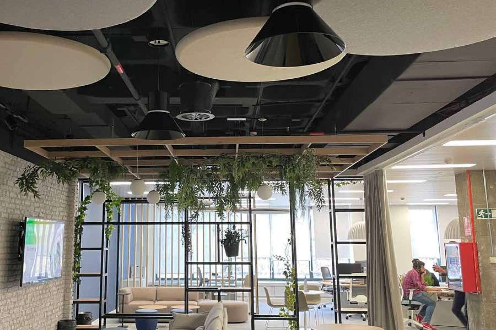 Confort acústico en oficinas abiertas, de la mano de Absotec