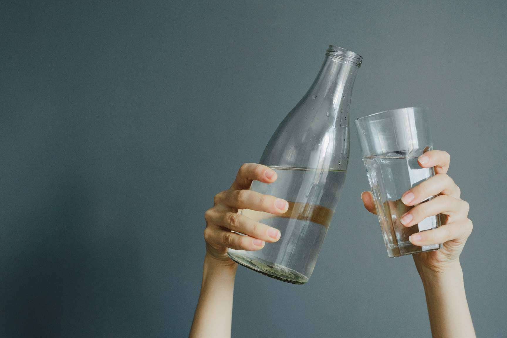 ¿Cuáles son los detalles que se deben conocer sobre los dispensadores de agua para oficinas de la empresa Blue Planet?