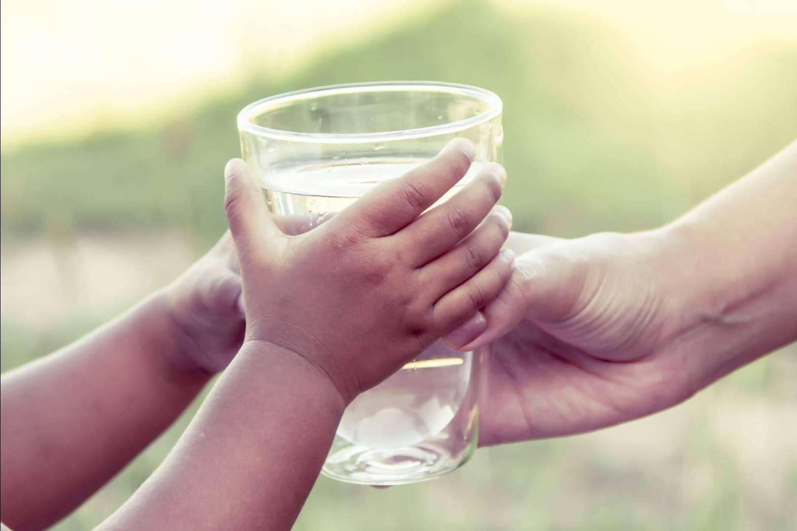 #SoydeMijas defiende el derecho a consumir un agua pura en Mijas