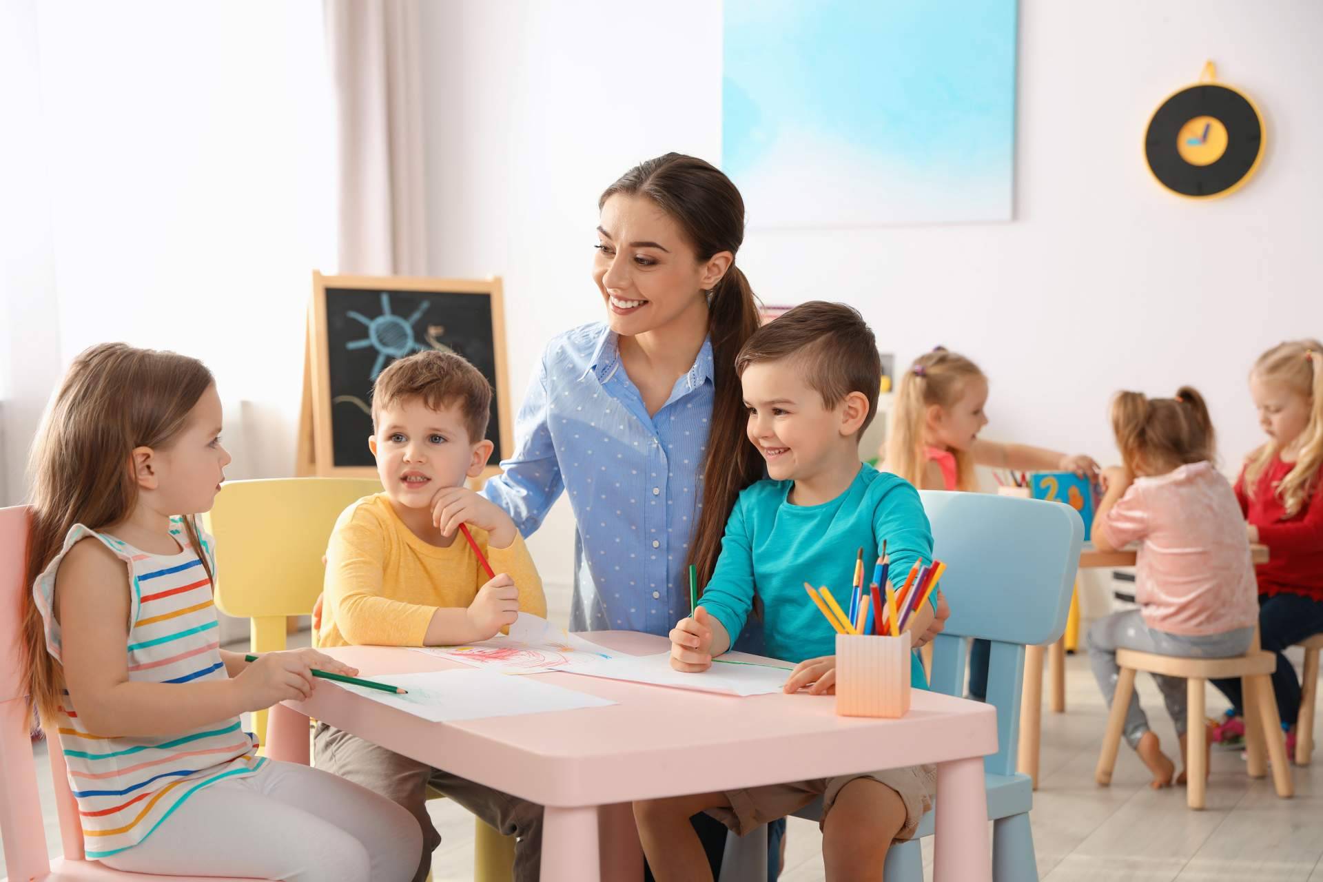 Formación para técnico superior en educación infantil a distancia con EEP iGroup