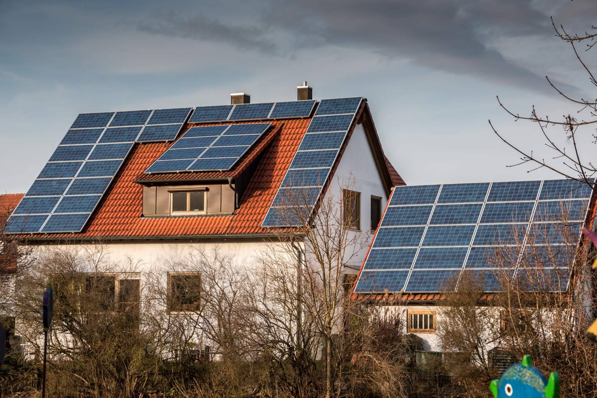 Solarinstala y las ayudas para instalar paneles solares en Castilla la Mancha