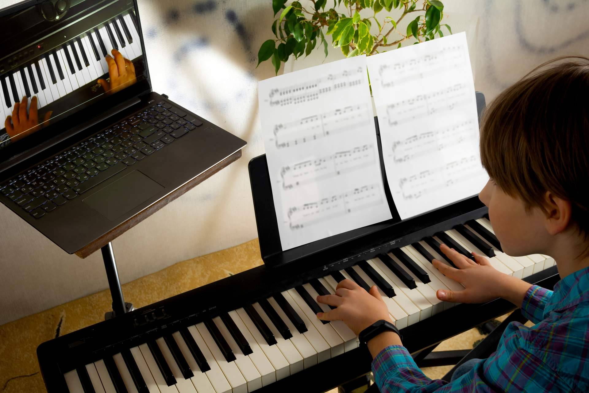 Escuela de Música La Clave, escuela de Música en Valencia, Llaurí, El Perelló y Fortaleny