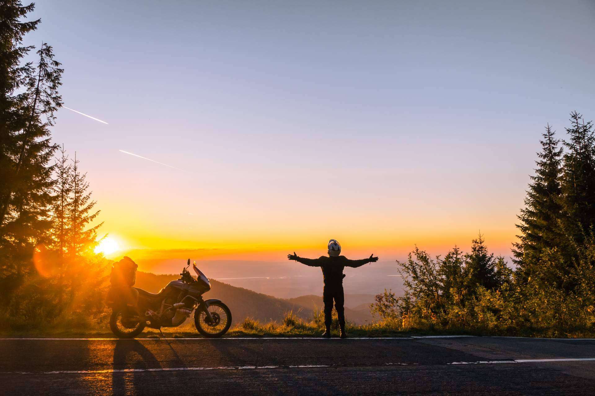 Las mejores rutas en moto para disfrutar de la carretera, por Eginer