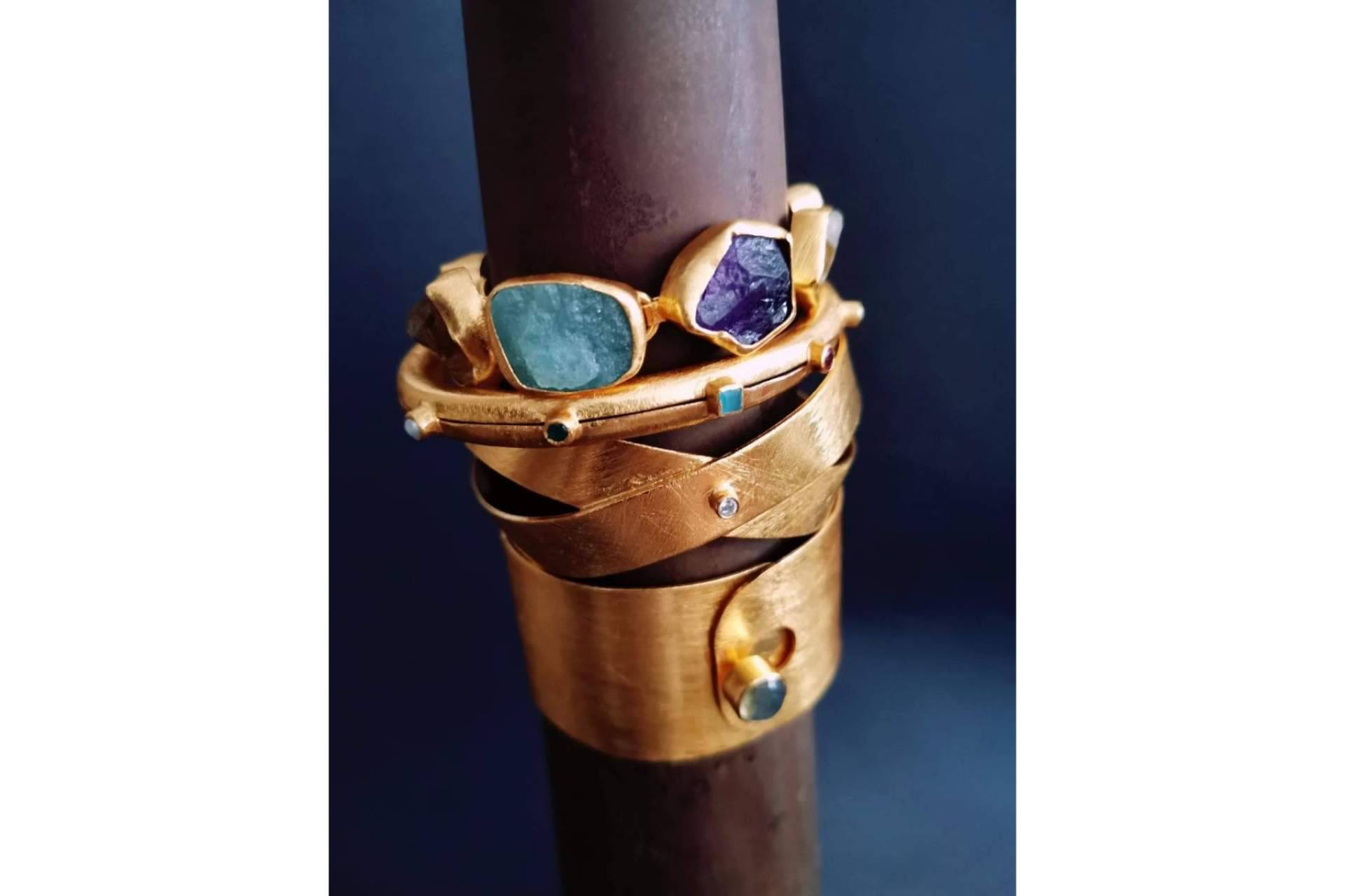 Isabel Lamadrid elabora joyas en tendencia ideales para regalar en Navidad