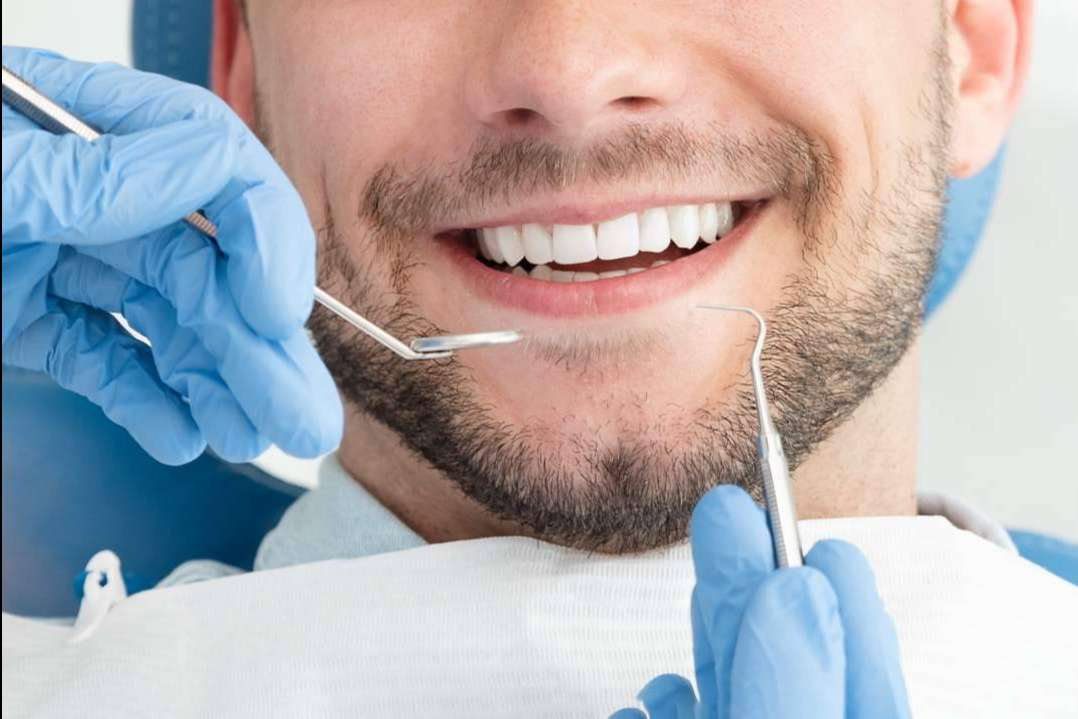 Carillas dentales Valencia de la mano de la clínica dental Bucalia