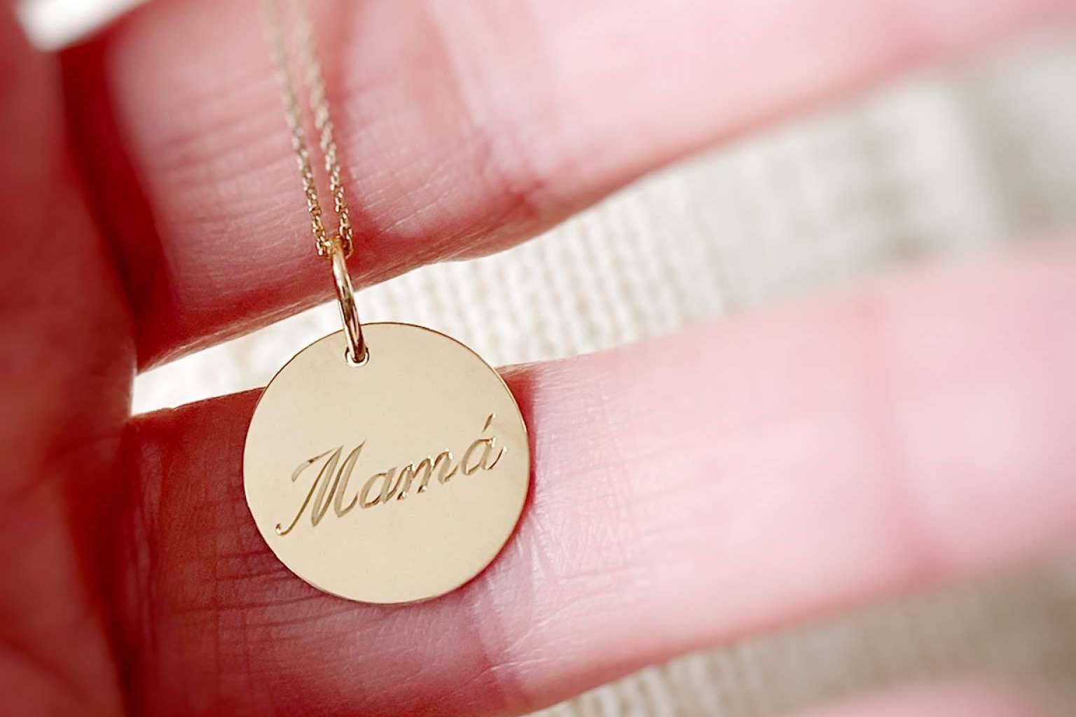 Acertar en Navidad con las joyas personalizadas de Dejando Huella Joyas