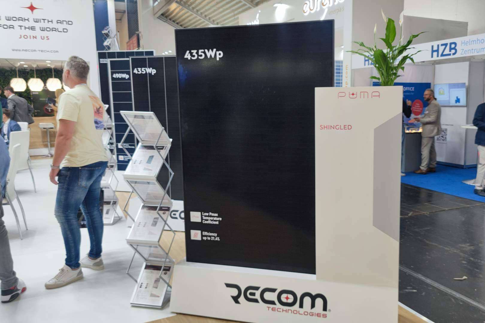 El Almacén Fotovoltaico ha firmado un nuevo acuerdo con Recom para la comercialización de sus productos en España