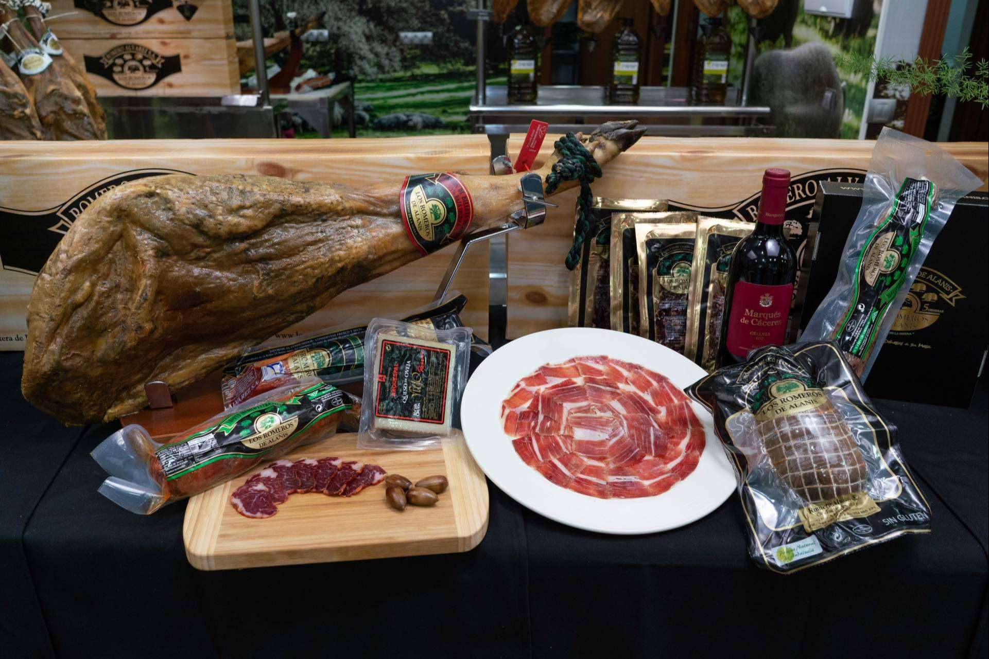 Las opciones de Los Romeros de Alanís en cestas y regalos de Navidad