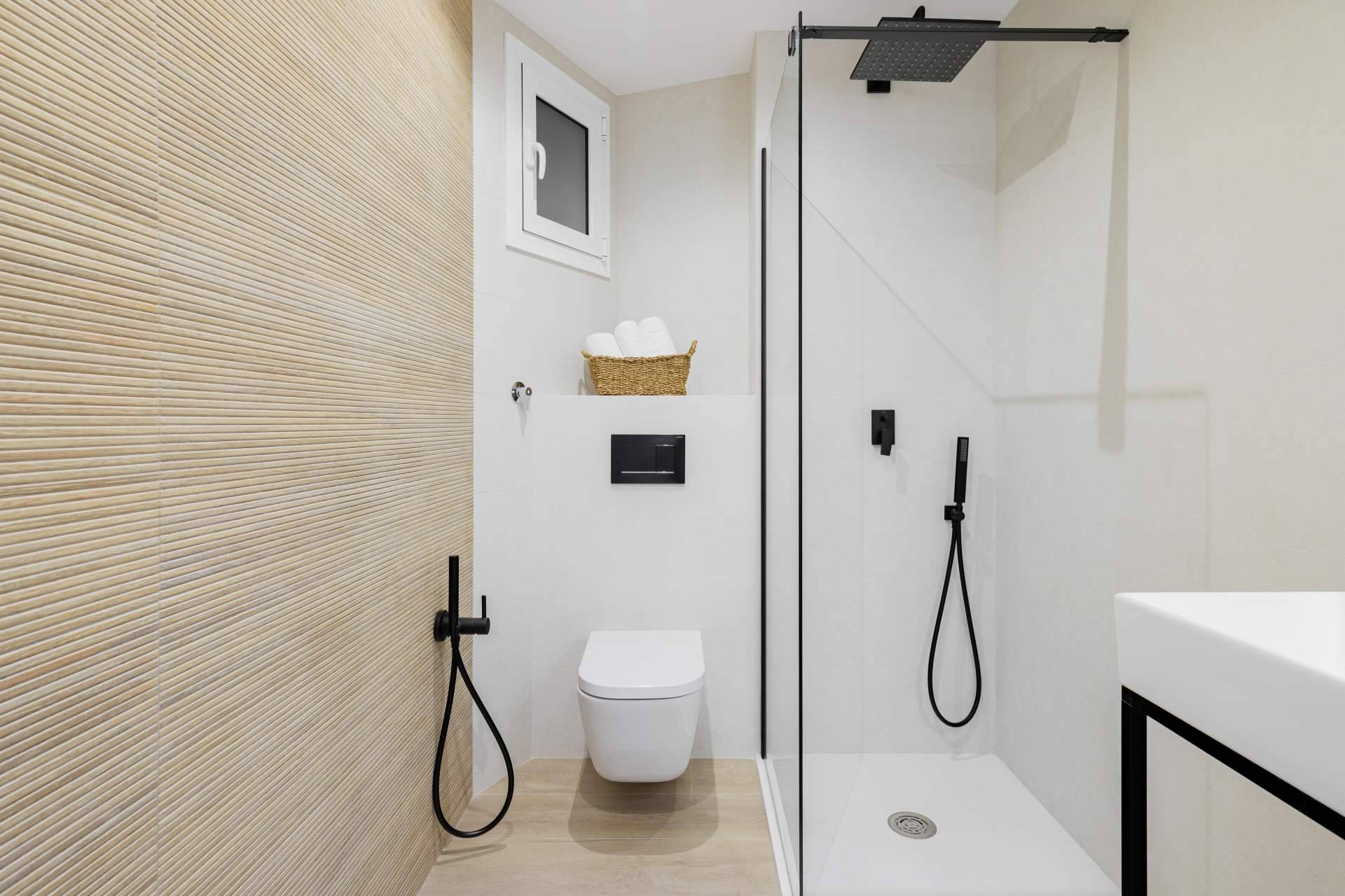 Reformas de Baños Madrid ofrece mejoras de baños en espacios pequeños