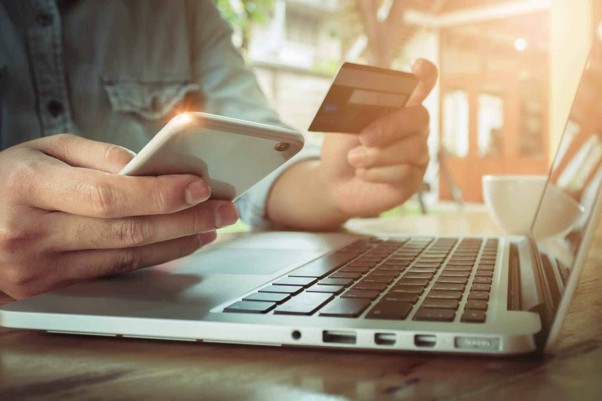 Especialistas en soluciones de logística integral, e-commerce y marketing digital, Loginser