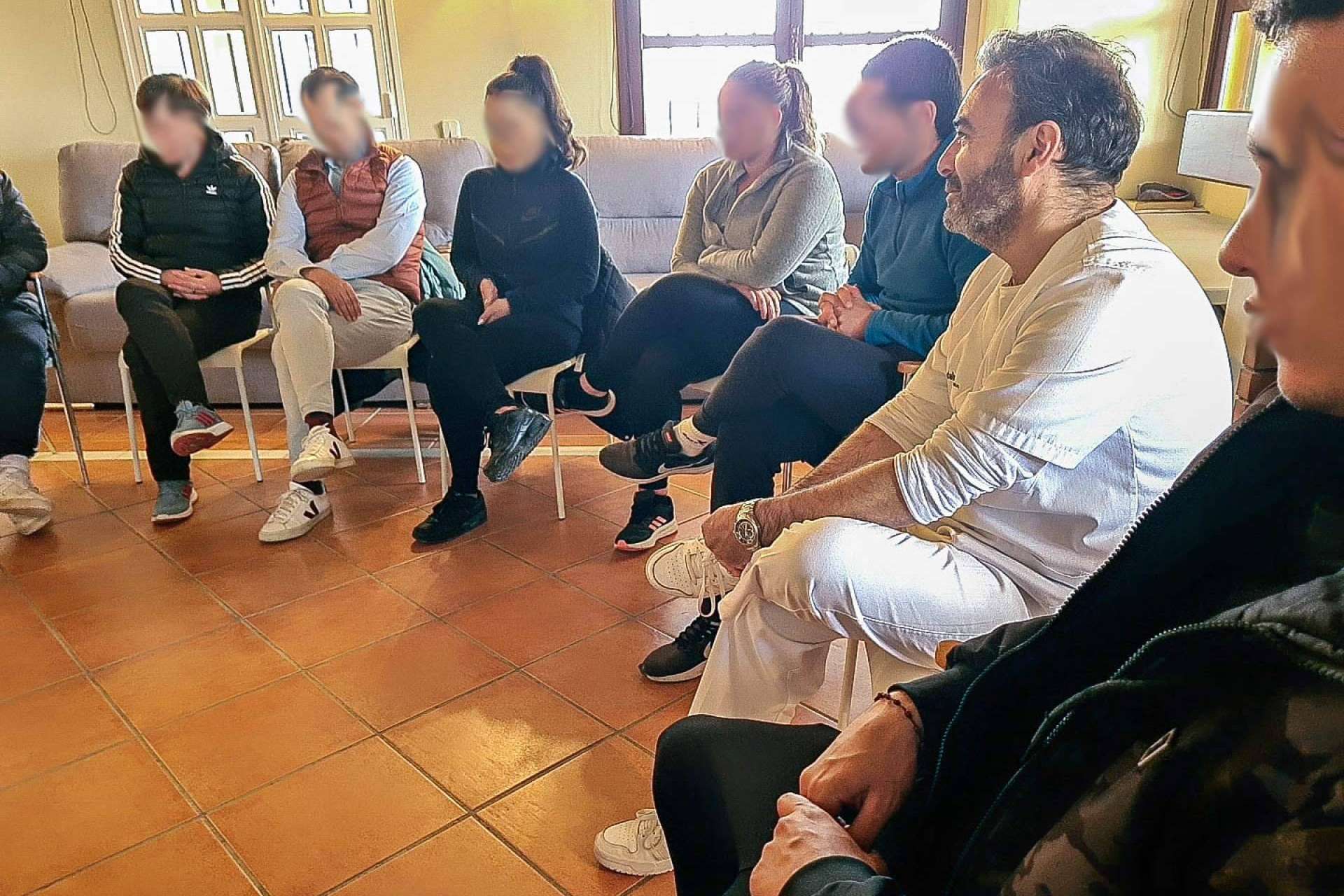 Grupo Guadalsalus alerta sobre adicciones y abuso de sustancias en Navidad