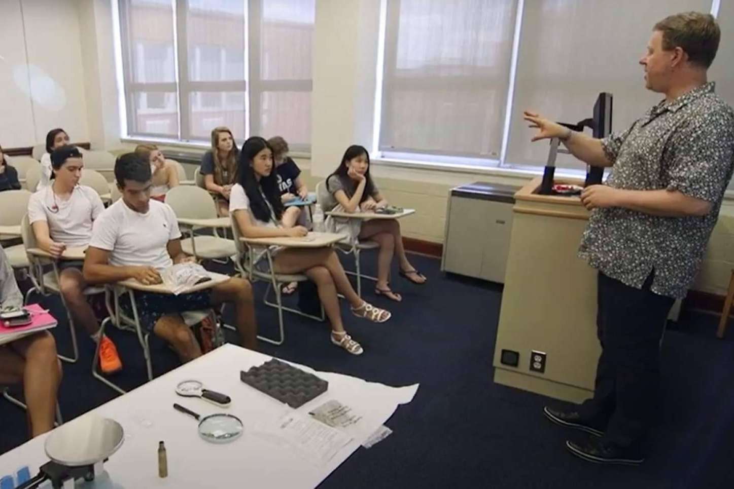 Los cursos Pre-College de Round The World Spain para vivir una experiencia inolvidable en el extranjero
