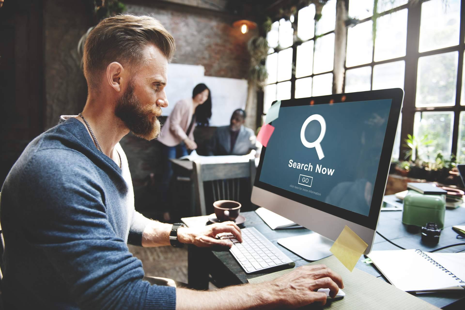 ¿De qué manera llevar la web de una compañía a la primera página de los buscadores a través del posicionamiento web? Sucommunitymanager.com lo explica