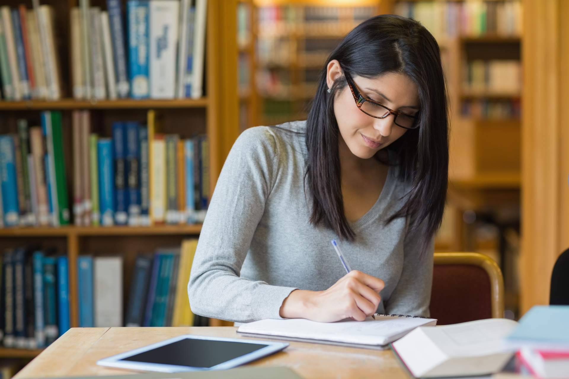 Por qué es el mejor momento para opositar, miles de plazas y preparación asequible