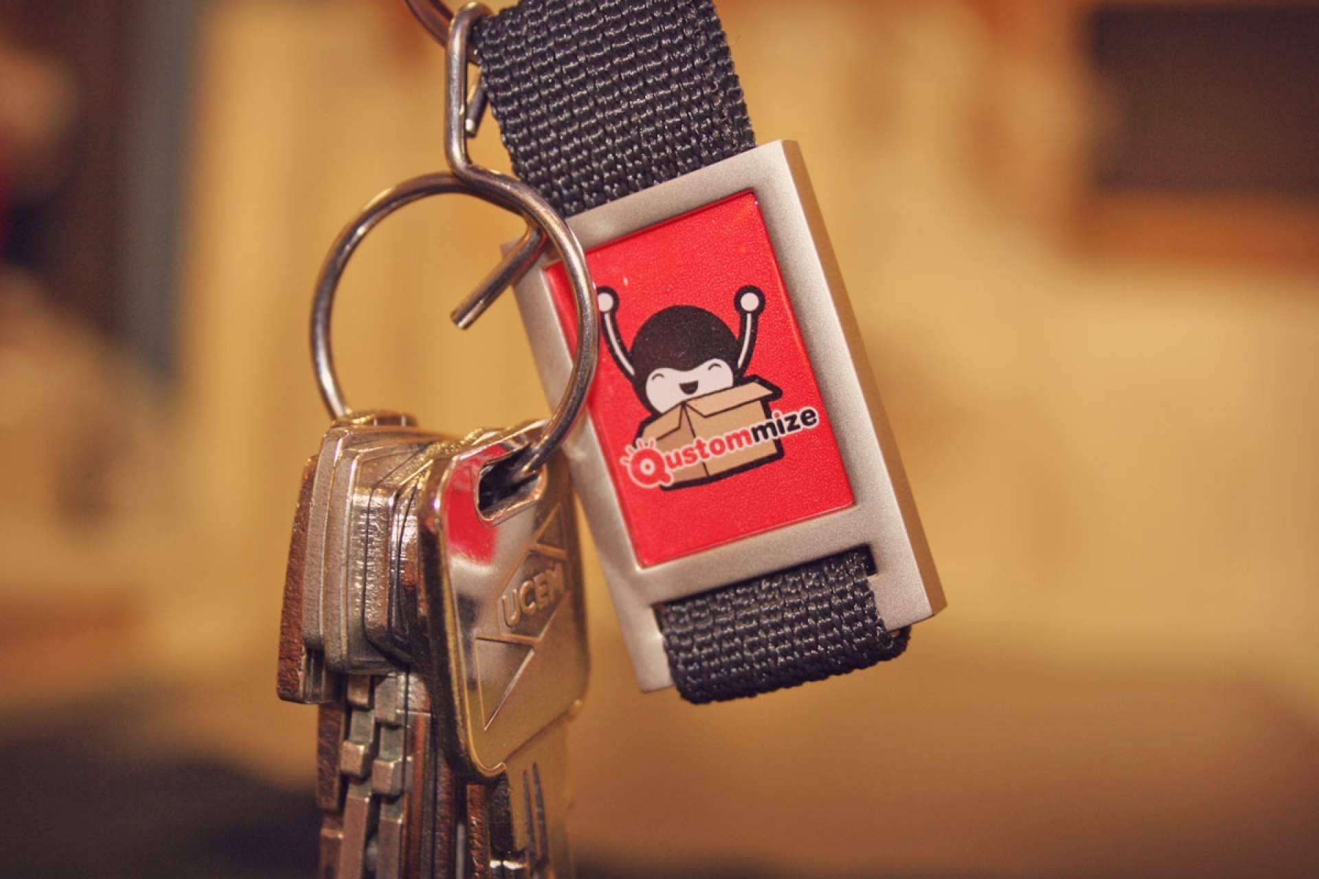 Qustommize se ocupa de la creación online de chapas, imanes y adhesivos personalizados