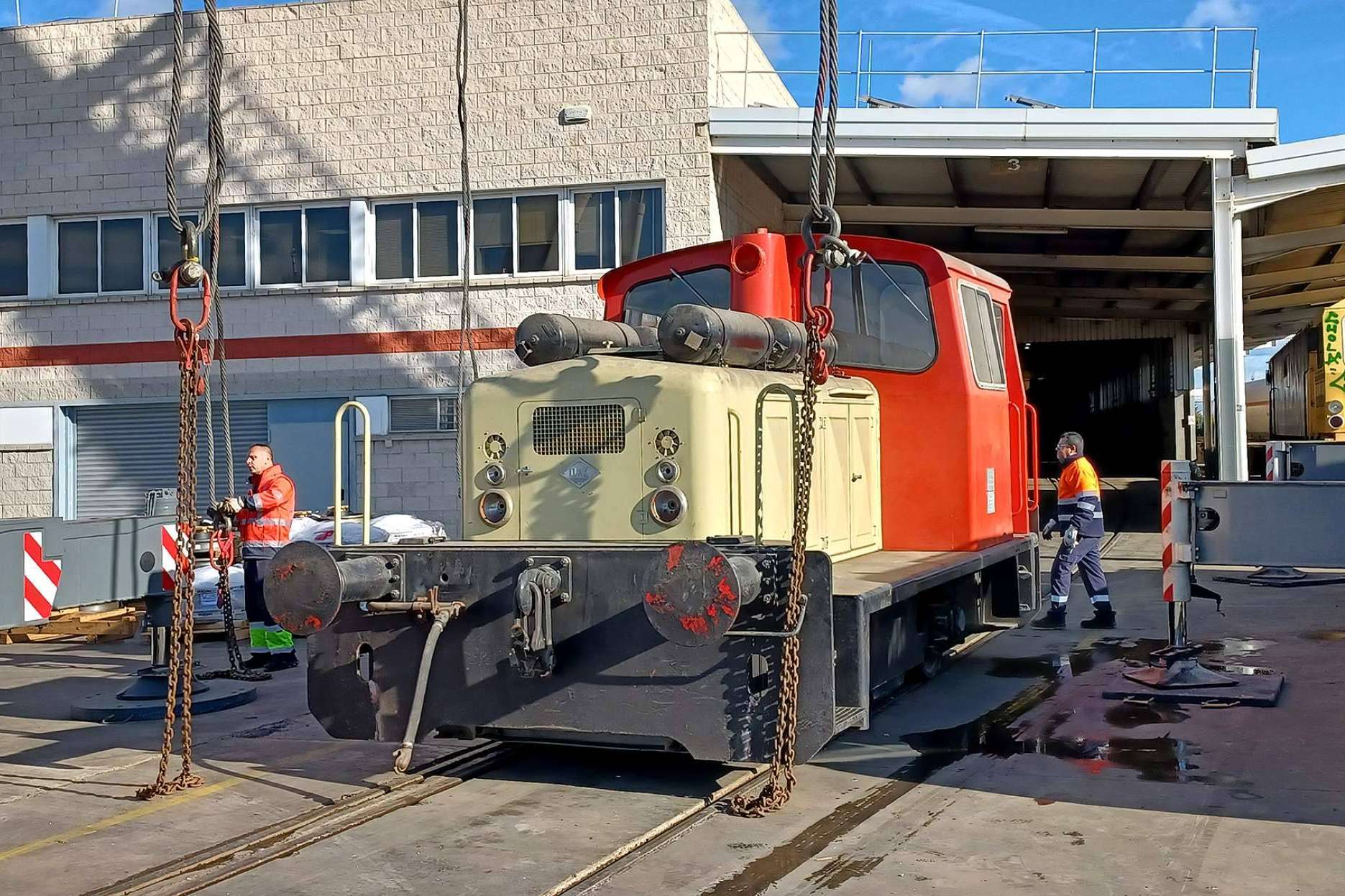 La Fundación del Patrimonio Ferroviario preserva una histórica locomotora de Azucarera Ebro