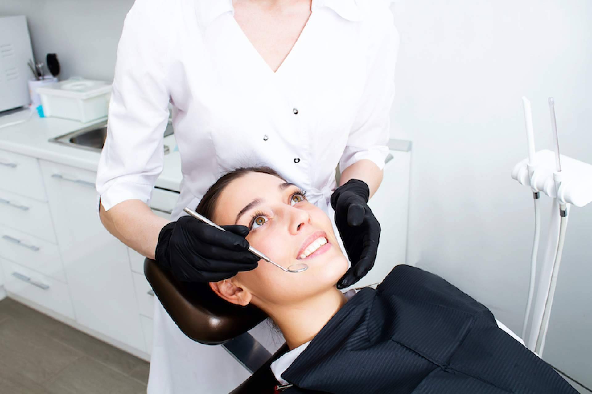 ¿Qué es el tratamiento de periodoncia, según ResidentLive?