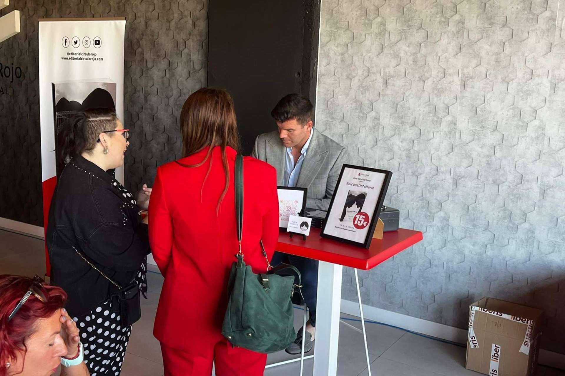 José Sánchez Sanz reta a sus lectores a adentrarse ‘#elcuestioNNario’, el libro perfecto para encontrar el amor