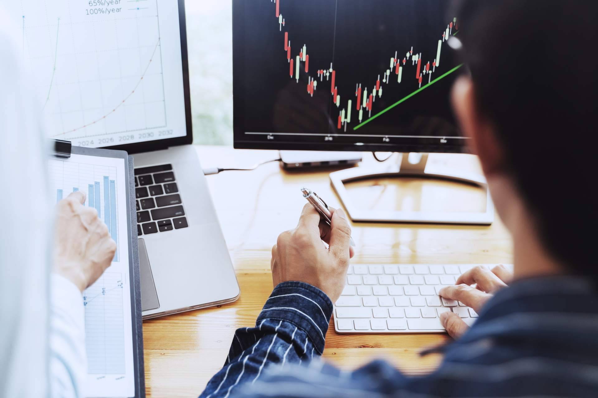 Los usuarios reales comparten sus experiencias e historias de éxito acerca de ITCS Trade
