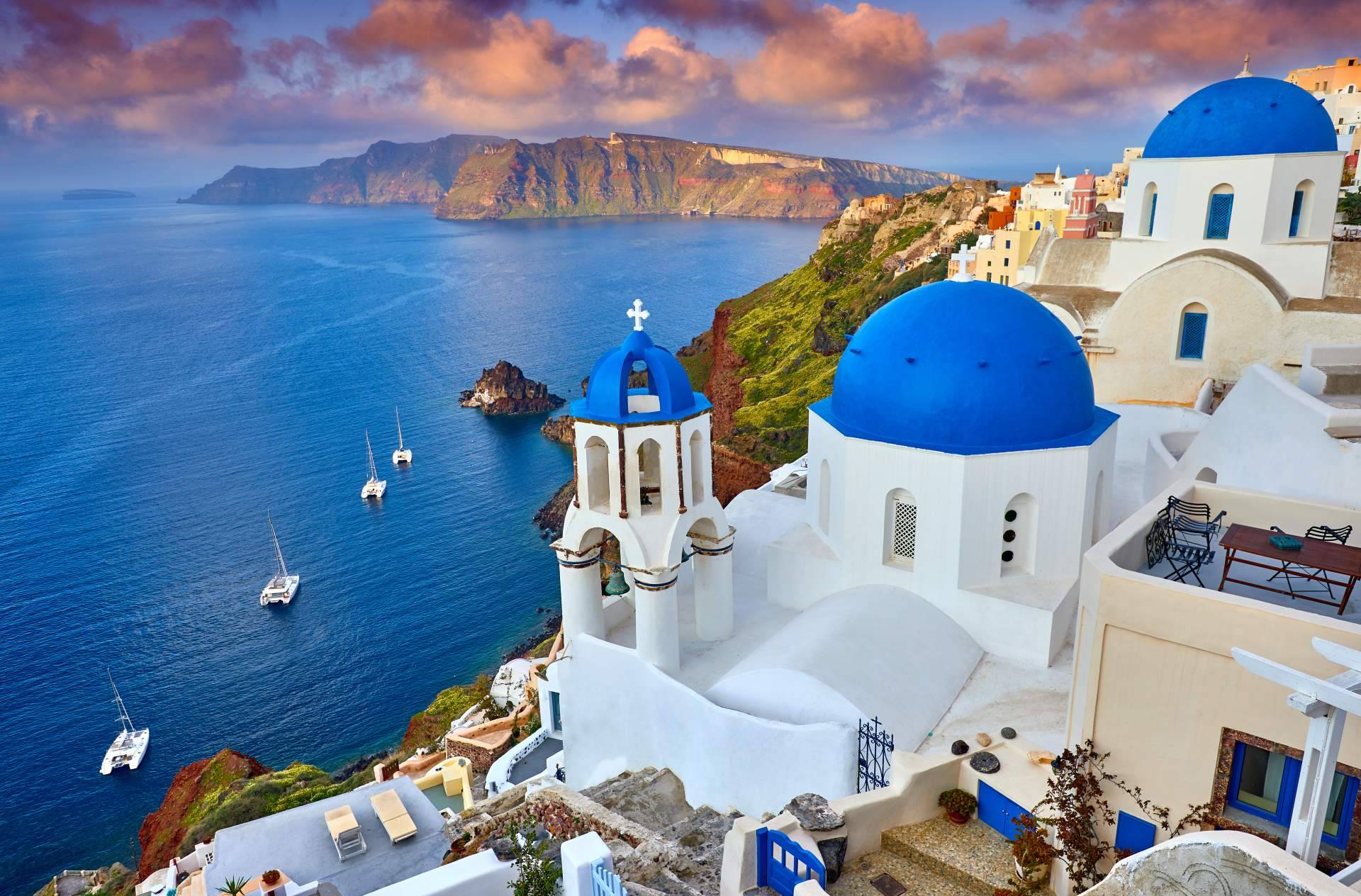 ISholidays.com permite pasar unas increíbles vacaciones en Santorini, Grecia