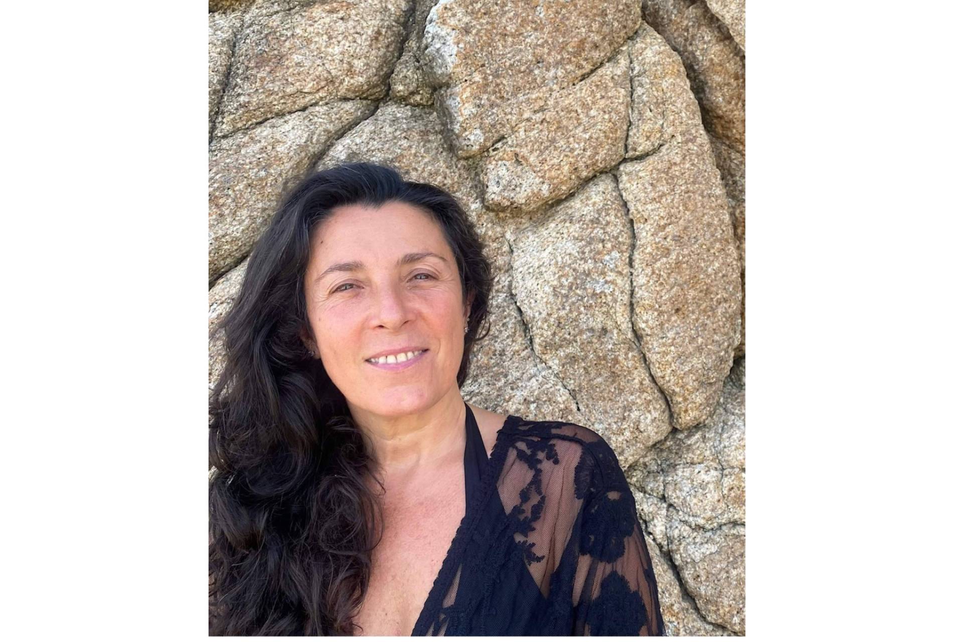 La valenciana, Mariló Sánchez, invita a las mujeres a 'despertar sin tabúes' en su obra; ‘Mujer soberana de tu cuerpo’