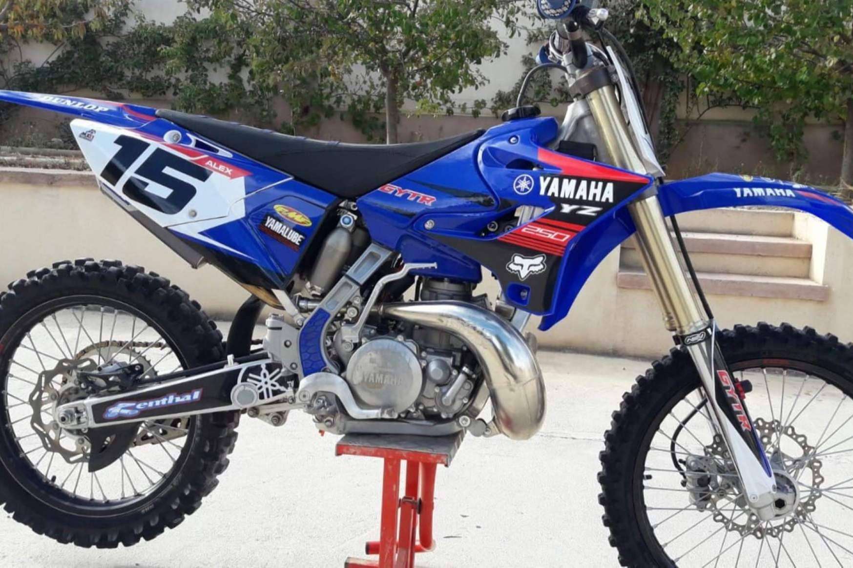 Venta de pegatinas Yamaha en ADHESIVOSEMBARRADOS