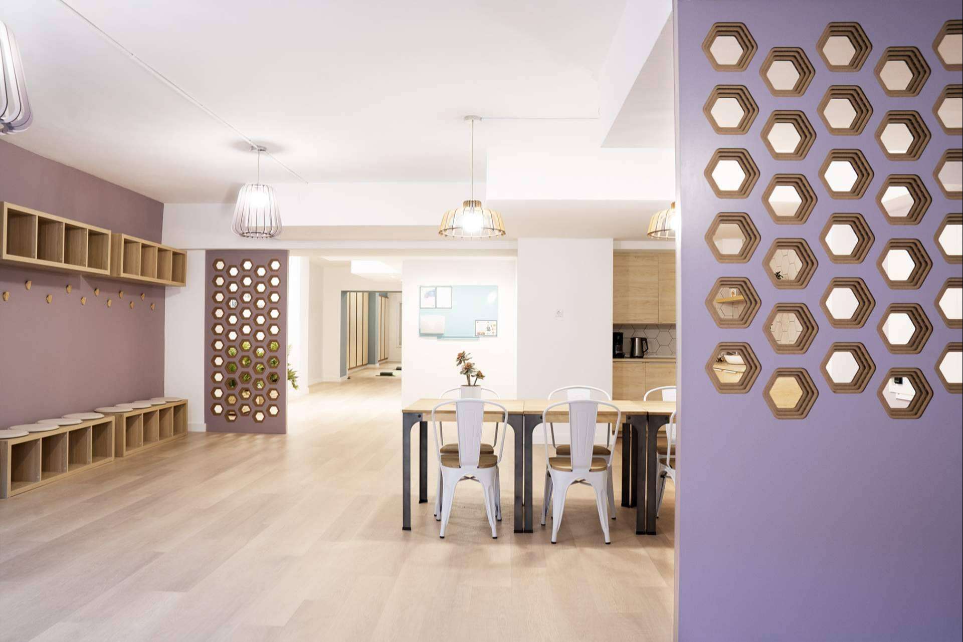 Diseño de interiores sostenible con Mister Karton