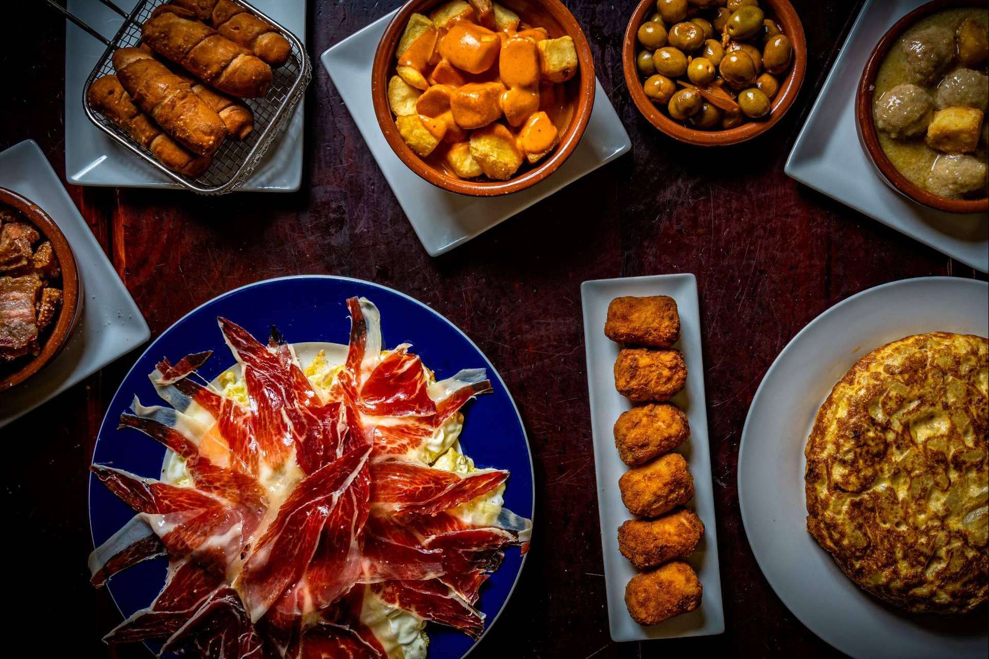 La Taberna La Copla, la taberna en Madrid que mantiene viva la gastronomía tradicional española en cada plato
