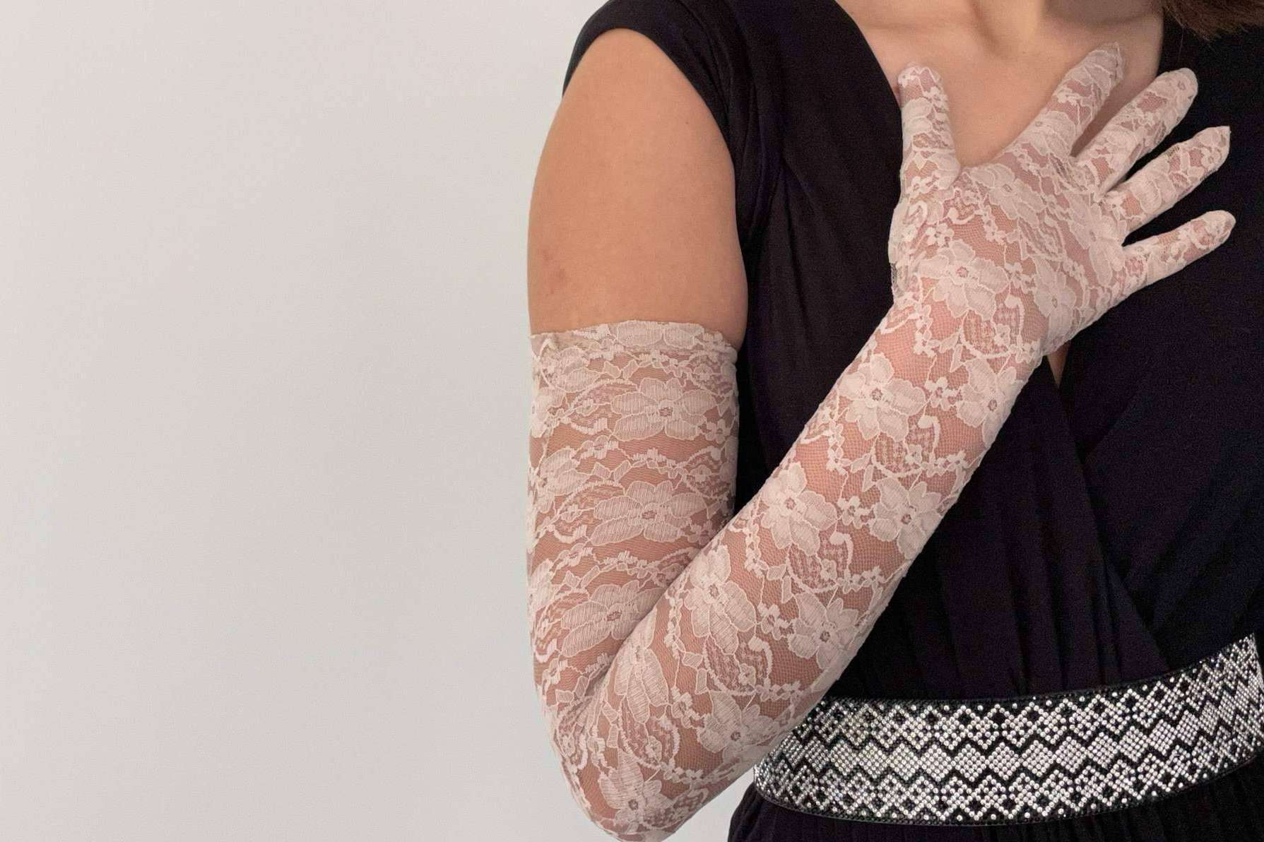 ¿De dónde son los guantes que aparecen en famosas revistas de moda?