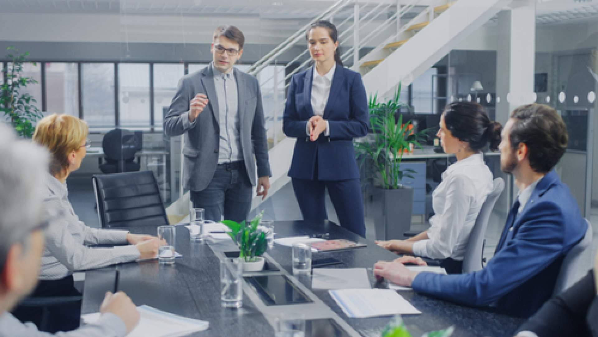 La mujer en el paradigma actual de los negocios