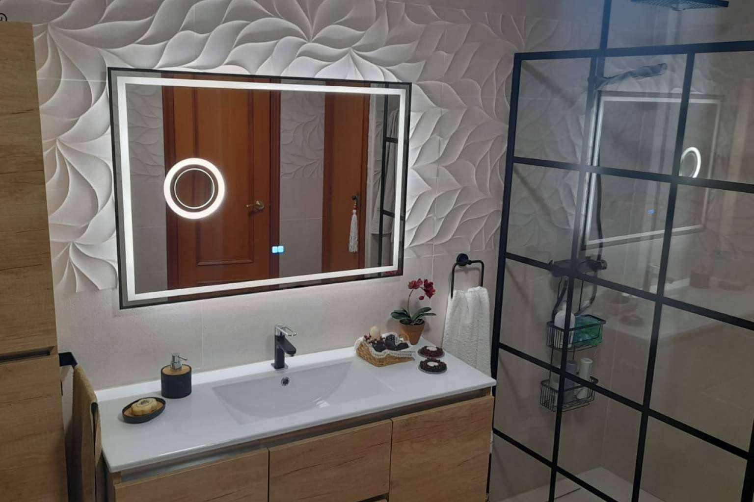 Los espejos para baño con luz de calidad que ofrece EspejoLED