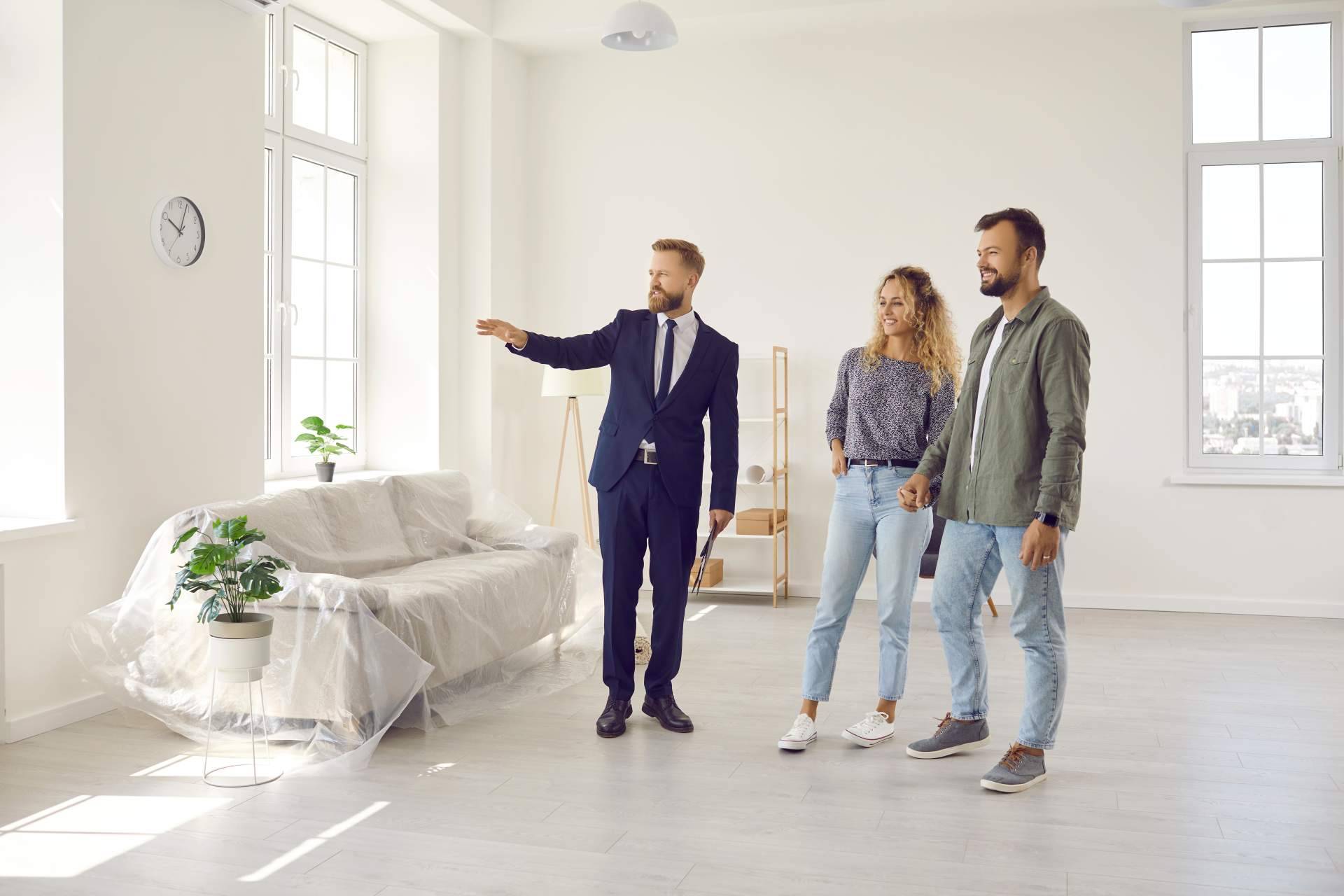 Beneficios de contratar en M&L Consulting a un Agente de la Propiedad Inmobiliaria Colegiado
