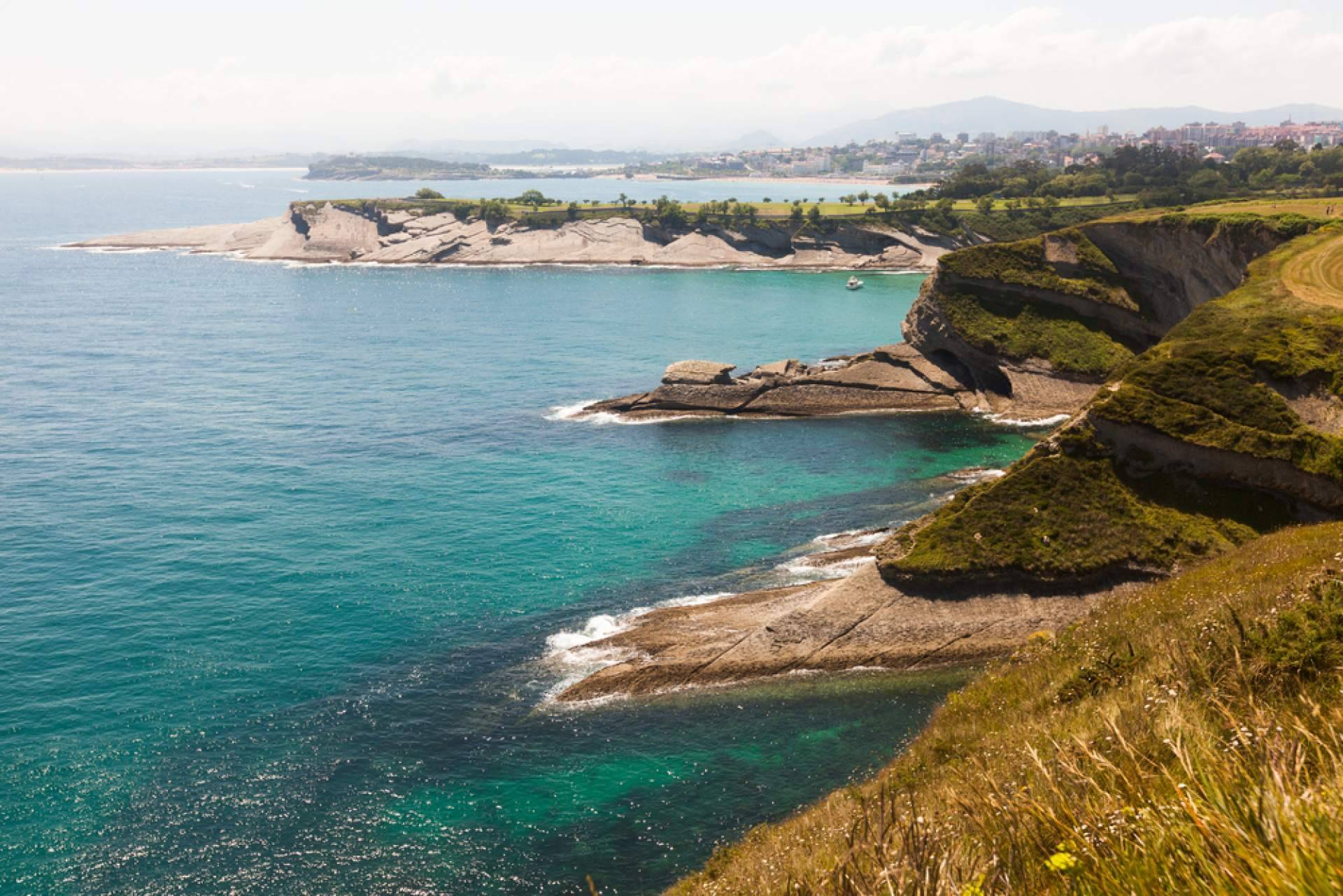 Visitar el Hotel El Refugio para descubrir lo mejor de Cantabria