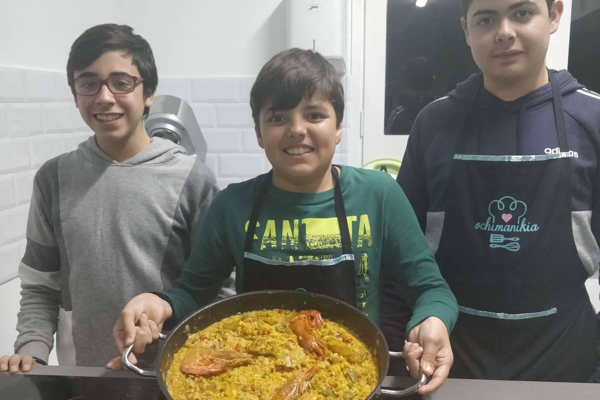 Escuela de cocina para niños, Ochimanikia