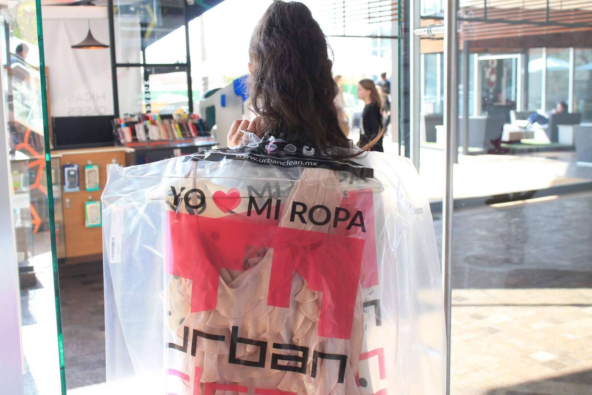 Tintorerías UrbanClean transforma el cuidado de las prendas de fiesta; reutilizar, preservar el medioambiente y obtener ganancias