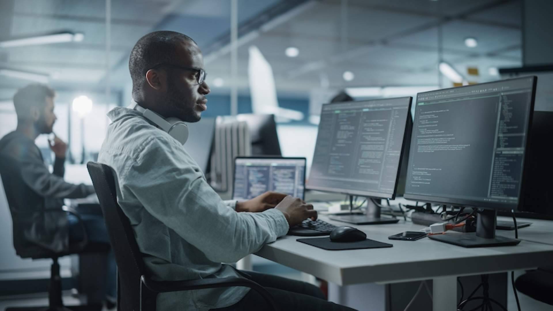 ¿Qué características tiene el software propietario?